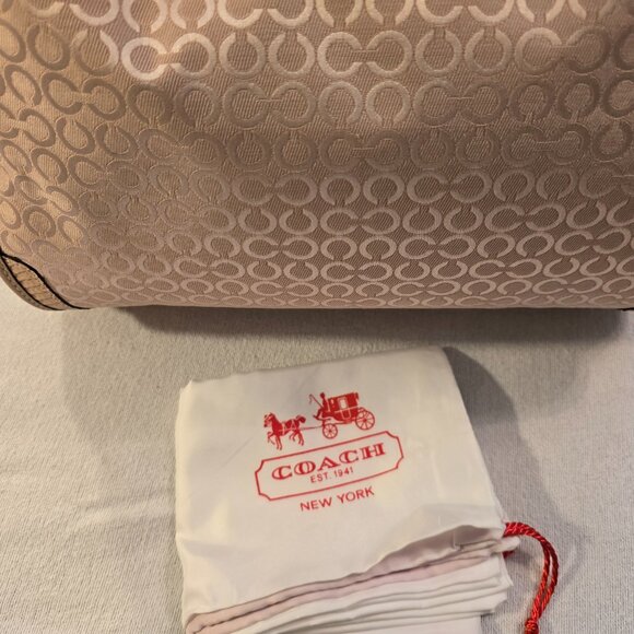 Coach Madison NEW NWT Optic Art Pearl Small Phoebe Python Gorgeous Bag Purse Bag - Picture 2 of 14